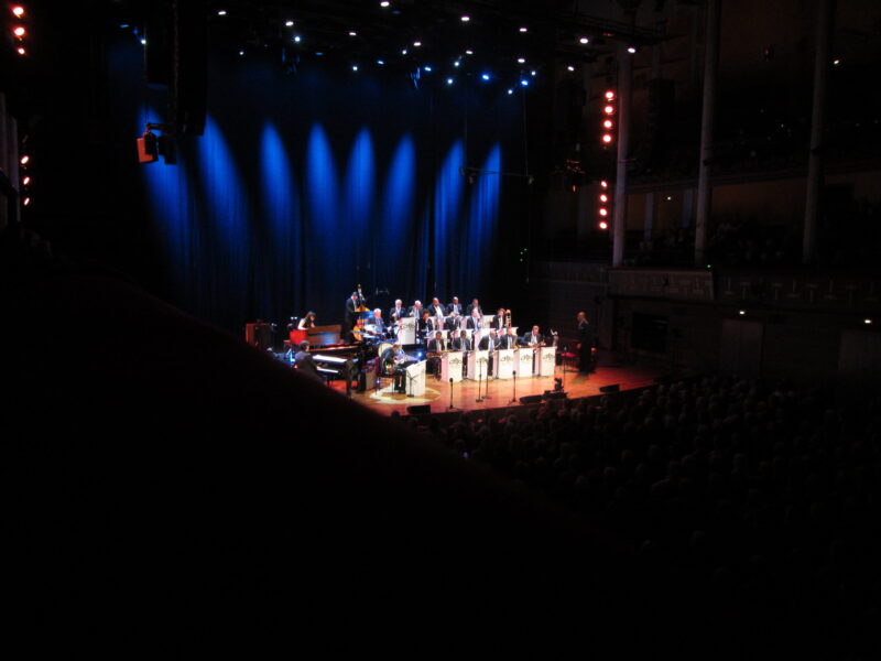 Bild till post Habilt och underhållande med Clayton Hamilton Jazz Orchestra och Akiko Tsuruga på Konserthuset, Stockholm Jazz Festival