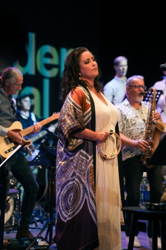 Bild till post Storstilat och infallsrikt med Lisa Nilsson med NBB och Catherine Russell på Ystad Jazz Festival