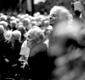 YSJF hyllar Svend Asmussen 100 år. Och som en rejäl överraskning dyker Svend Asmussen med fru Ellen Bick Asmussen upp i publiken!  